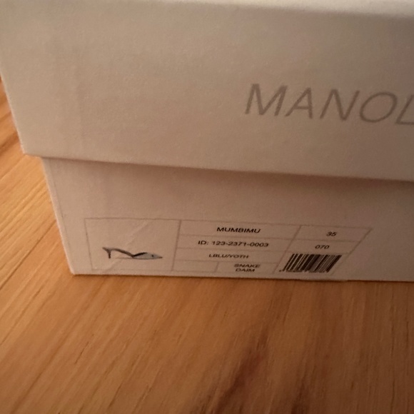 MANOLO BLAHNIK Mumbimu Bicolor Snakeskin Mule Sandals Size 5 NWB - Picture 6 of 7